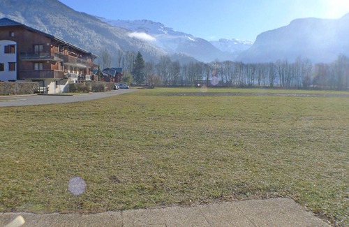 Samoens Apartment | Charming 3-room apartment with pools, parking and pets allowed