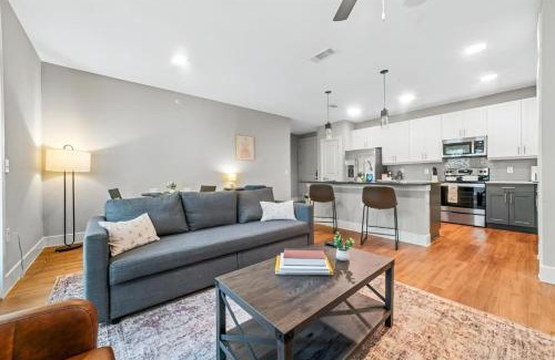 Fort Worth Apartment | Charming 3BD 2BA with Beautiful Pool in Fort Worth
