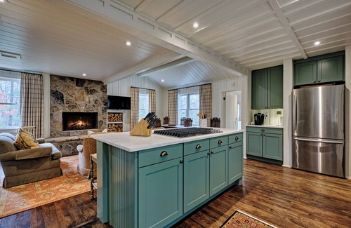 Cashiers Cottage | Charming 4-bedroom cottage in High Hampton Proper just minutes to Cashiers