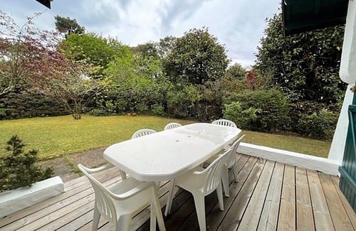Pyla-sur-Mer Villa | Charming 4-Bedroom Beach House with Garden, 150m from the Shore