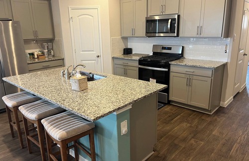 San Marcos House | Charming 4-bedroom house with AC in San Marcos