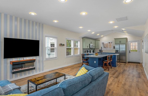 Plaza Midwood House | Charming 4-bedroom house with WiFi, AC in wonderful Charlotte