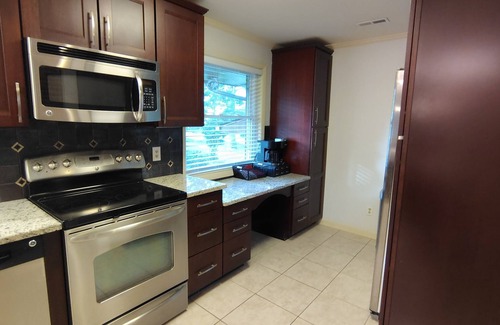 Paw Creek House | Charming 4-bedroom house with WiFi and AC in fabulous Charlotte