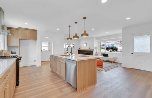 Inglewood House | Charming 4-bedroom house with WiFi and AC in brilliant Inglewood