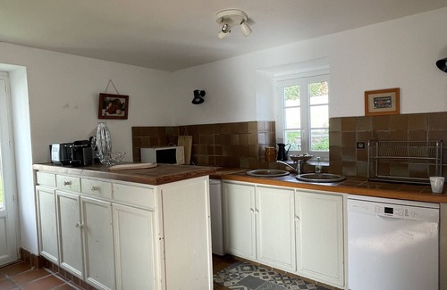 Sauzon House | Charming 4-bedroom house on the heights of Sauzon, private parking