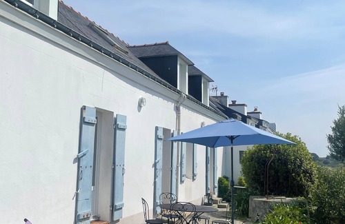 Sauzon House | Charming 4-bedroom house on the heights of Sauzon, private parking