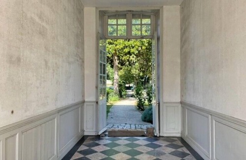 La Rochelle City Centre Apartment | Charming 80m² Near The Old Port!