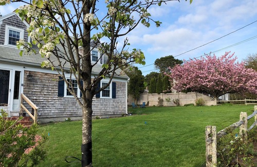 South Chatham House | Charming, Airy Coastal Getaway in Chatham Cape Cod Near the Beach!