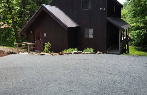 Wilmington House | Charming All Season Getaway located in Southern Vermont