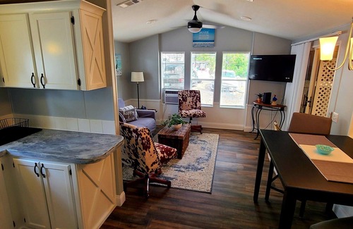 Braden River House | Charming and Cheerful Sarasota Rental with Full Resort Amenities!