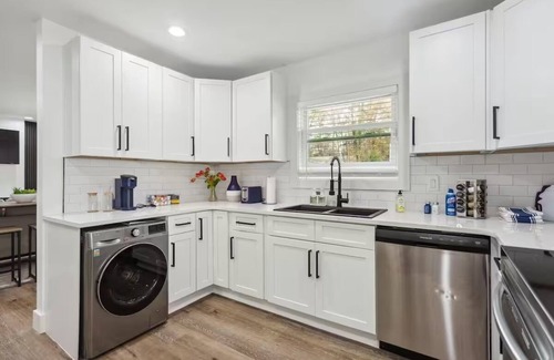 Atlanta House | Charming and Modern 2BR Cottage