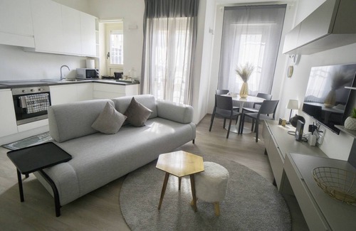 Asti Apartment | Charming and Modern Three-bedroom Apartment in the Heart of the City of Asti