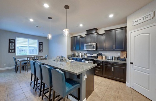 Lincoln House | Charming and spacious 3-bedroom 2-bath house with modern living amenities.