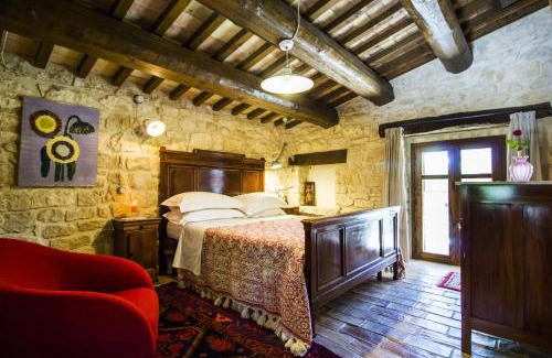 Abbateggio Apartment | Charming Apartment in Abbateggio with Mountain View, 60 m²