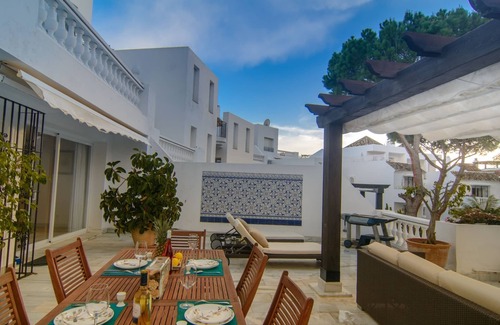 Nikki Beach Apartment | Charming apartment in White Pearl Beach w/generous terrace