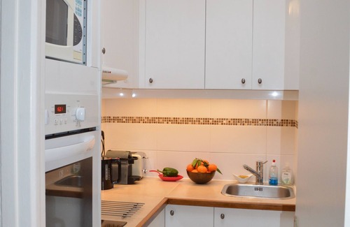 Marais Apartment | Charming Apartment In The Heart Of Paris Marais – 1 Br. Sleeps 4 Air Condition