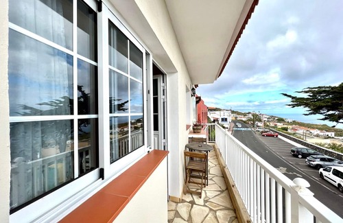 Mocanal Apartment | Charming Apartment with Stunning Sea Views in El Mocanal