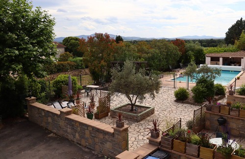 Issor Apartment | Charming appartment in an authentic Provençal Mas - Viognier