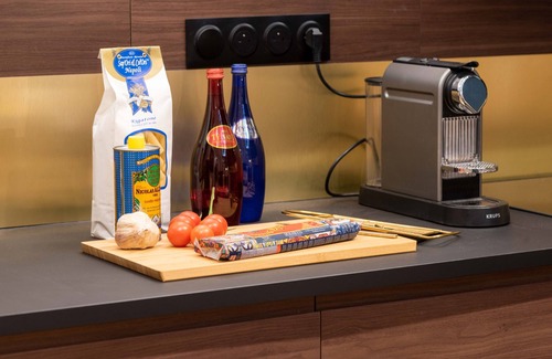 Saint-Merri Apartment | Charming artist's studio in Le Marais