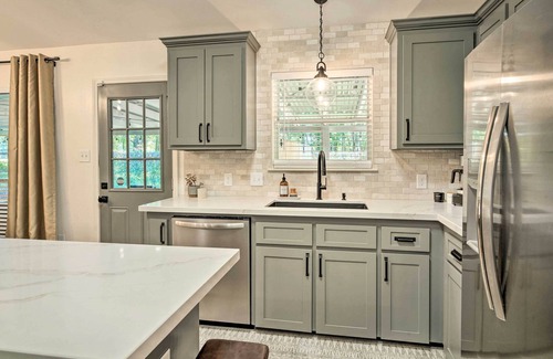 Highlands - Perkins House | Charming Baton Rouge Retreat ~ 3 Mi to LSU!