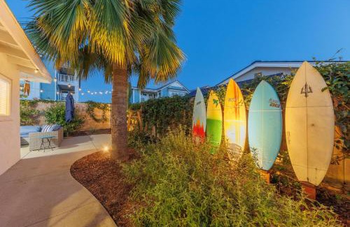 Carlsbad House | Charming Beach Bungalows - 4BR, Sleeps 10, Pets OK