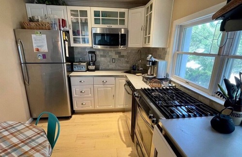 Manasquan Cottage | Charming Beachside Cottage – Just 1.5 Blocks from the Beach
