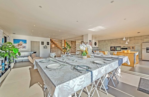 Kerlouet Villa | Charming Brittany Villa - Spa, Jacuzzi, Fitness Room, 5 Min. from the Sea