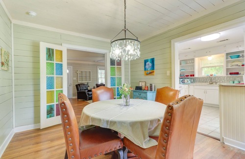 College Station Cottage | Charming Bryan Home - 3 Mi to Kyle Field!