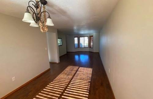 Vancouver House | Charming bungalow with AC and fitness room in marvelous Vancouver