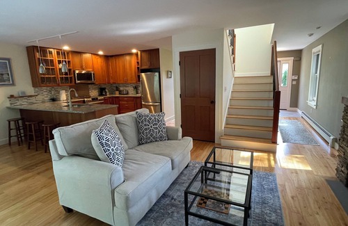 Camden House | Charming Camden Home in a quiet and convenient location