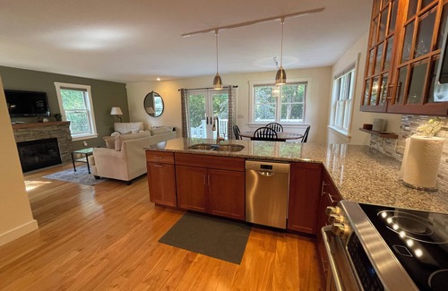 Camden House | Charming Camden Home in a quiet and convenient location