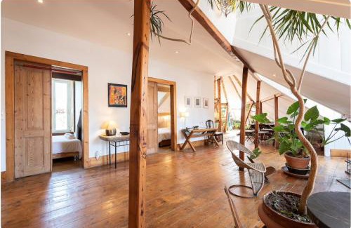 Santo Antonio Apartment | Charming central sunny penthouse