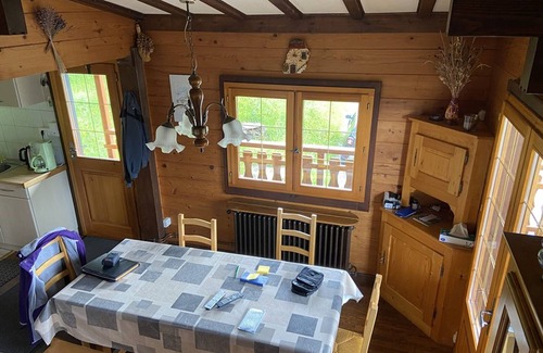 Crest-Voland Ski Chalet | Charming Chalet for 6 with Modern Amenities in Crest-Voland