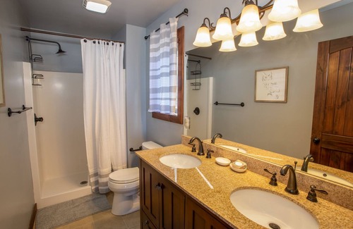 Boone Ski Chalet | Charming Chalet with Sweeping Views