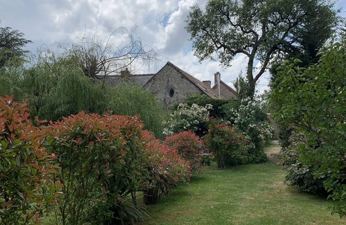 Monteaux Cottage | Charming Character Cottage, Superb Location, Heated Pool And Services and More!