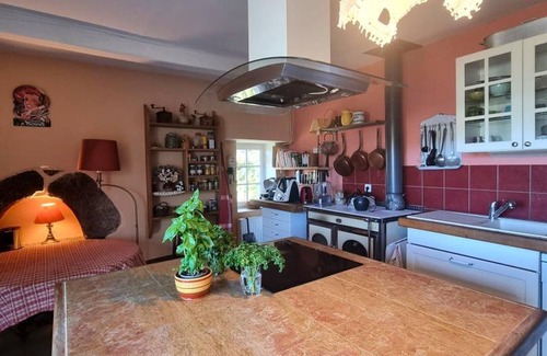 Saint-Jean-la-Vetre Cottage | Charming Cottage with Sauna and Private Terrace