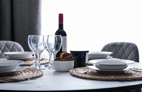 Moffat House | Charming Coach House