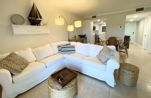 Glenwood Condo | Charming Coastal Condo. Relax by the Pool or Enjoy the Quiet Beaches.