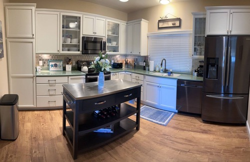 Coronado Condo | CHARMING COASTAL CONDO IN THE HEART OF THE VILLAGE - WALK EVERYWHERE!