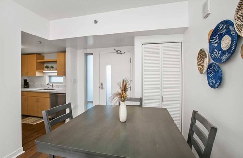 Downtown San Diego Condo | Charming Condo in Little Italy