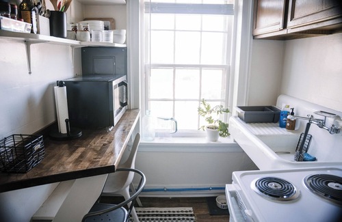 Leesburg's Old and Historic District Apartment | Charming condo in Walkable Downtown Leesburg