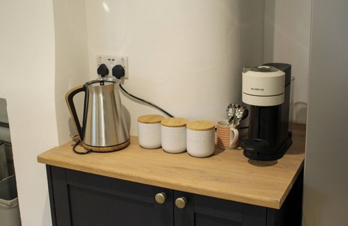 Kidlington Cottage | Charming cotswold stone cottage - child and dog friendly