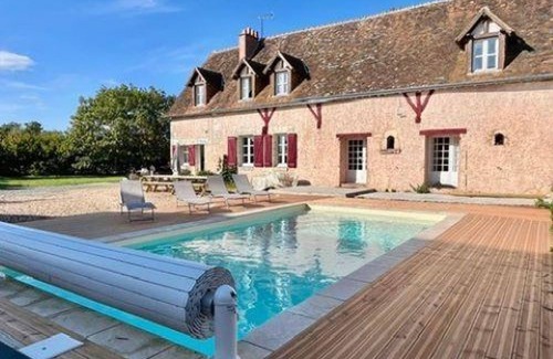 Thore-la-Rochette Cottage | Charming cottage with pool, pets allowed, perfect for families