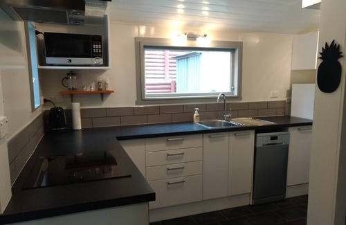 Bluff Hill Cottage | Charming cottage central to all beautiful Napier has to offer. Pet Friendly 😀