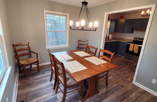 Blue Ridge Cottage | CHARMING COTTAGE LESS THAN 5 MILES TO DOWNTOWN BLUE RIDGE