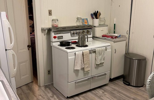 Monte Rio House | Charming Cottage Nestled In The Redwoods at The Russian River