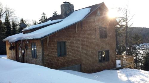 Greenville House | Charming Cottage Rental on Wilson Pond near Moosehead Lake, Maine