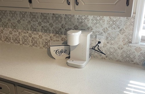 Surfside Beach Cottage | Charming cottage in beautiful Surfside Beach! 1 Block from the beach!