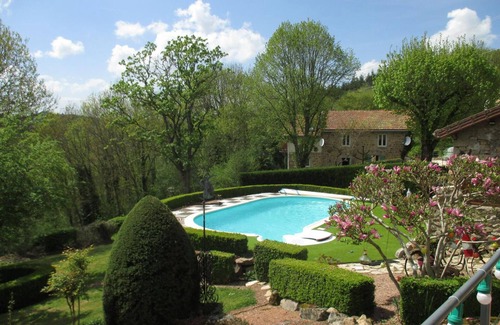 Arfeuilles Cottage | Charming cottage with shared pool, pets allowed, terrace and garden