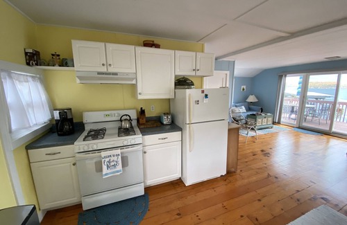 Interlaken Cottage | Charming Cottage with great views on Cayuga Lake in Sheldrake